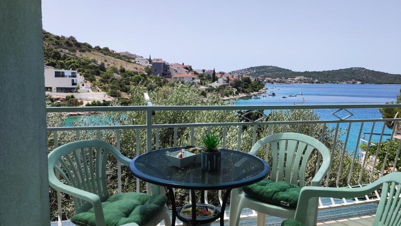 Rogoznica Seafront Apartment - Kalebova Luka Extérieur photo